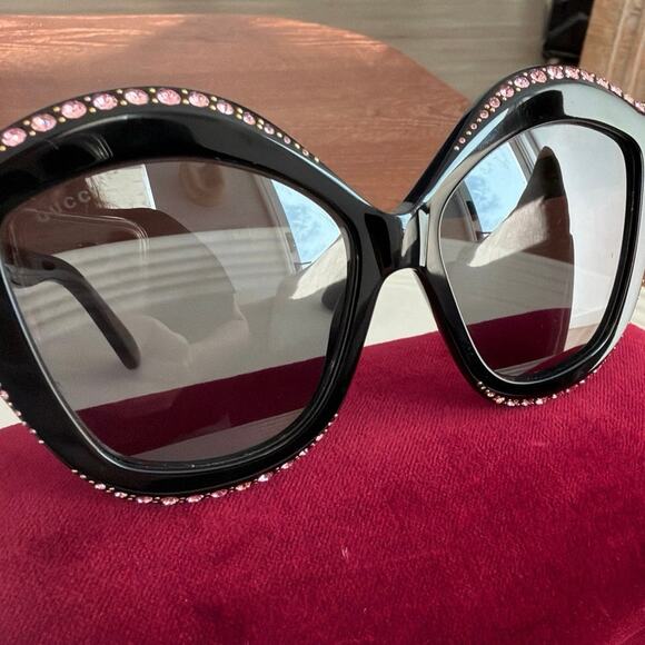 Gucci AUTHENTIC Gucci Crystal Cat Eye GGO118S mint condition main image 9